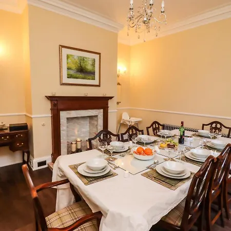 Number One The Crescent 公寓 法利