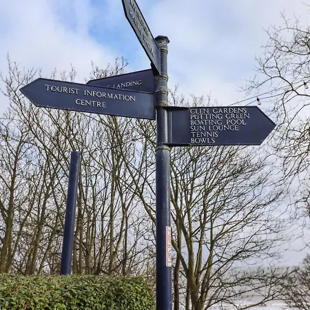 Number One The Crescent Daire