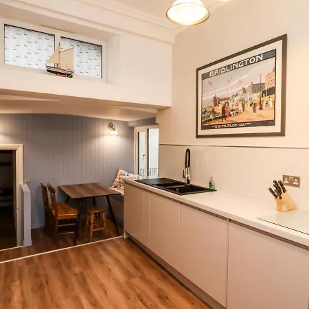 Number One The Crescent