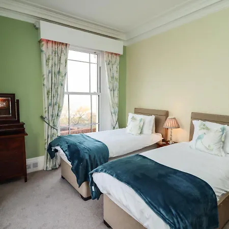 Number One The Crescent