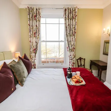 Number One The Crescent